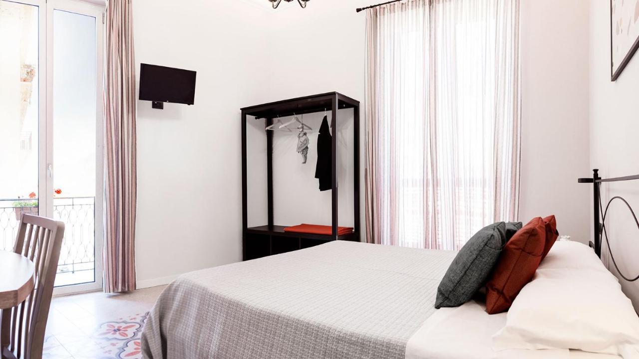 Antista Rooms Палермо Екстериор снимка
